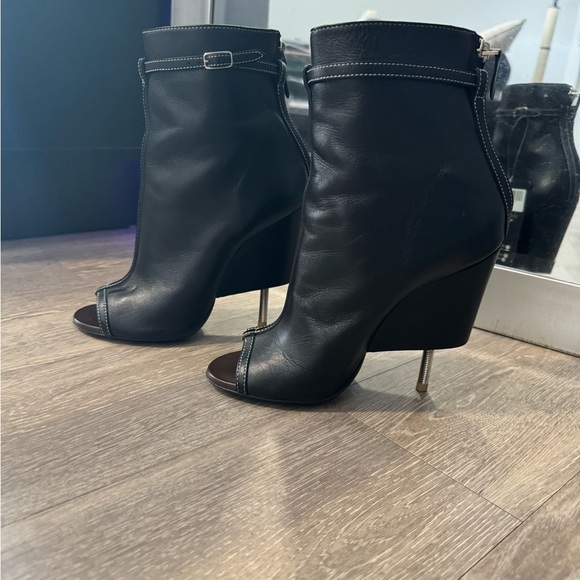 Givenchy Peep Toe Ankle Boots - Picture 7 of 8